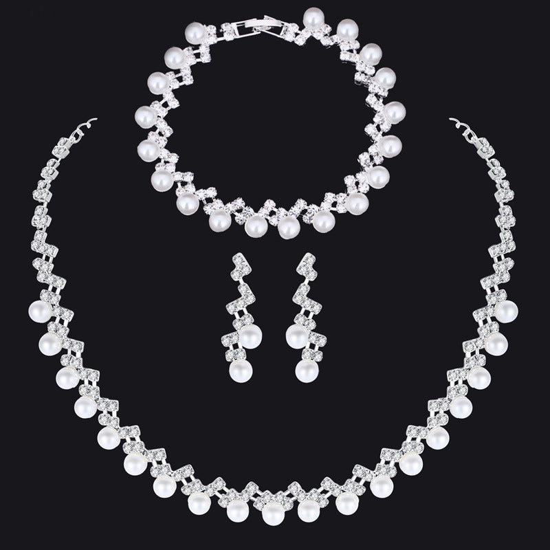 Luxury Shiny Rhinestone & Pearl Necklace, Bracelet and Earrings Jewelry Set