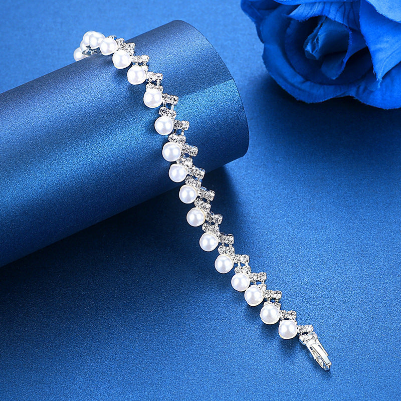 Luxury Shiny Rhinestone & Pearl Necklace, Bracelet and Earrings Jewelry Set