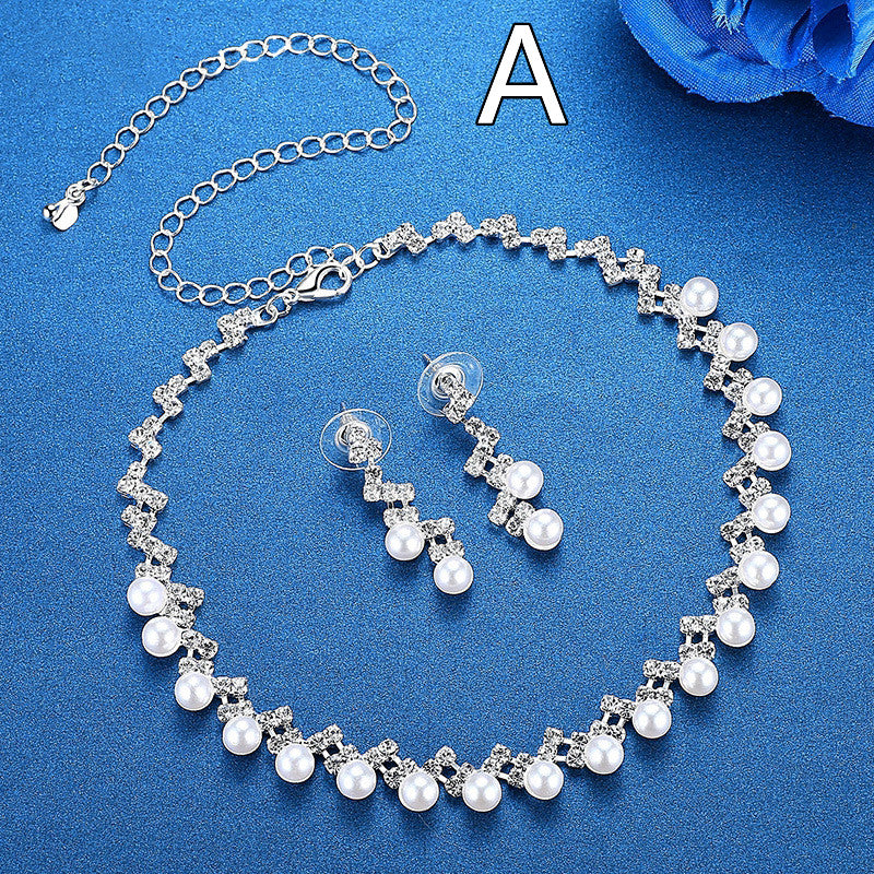 Luxury Shiny Rhinestone & Pearl Necklace, Bracelet and Earrings Jewelry Set