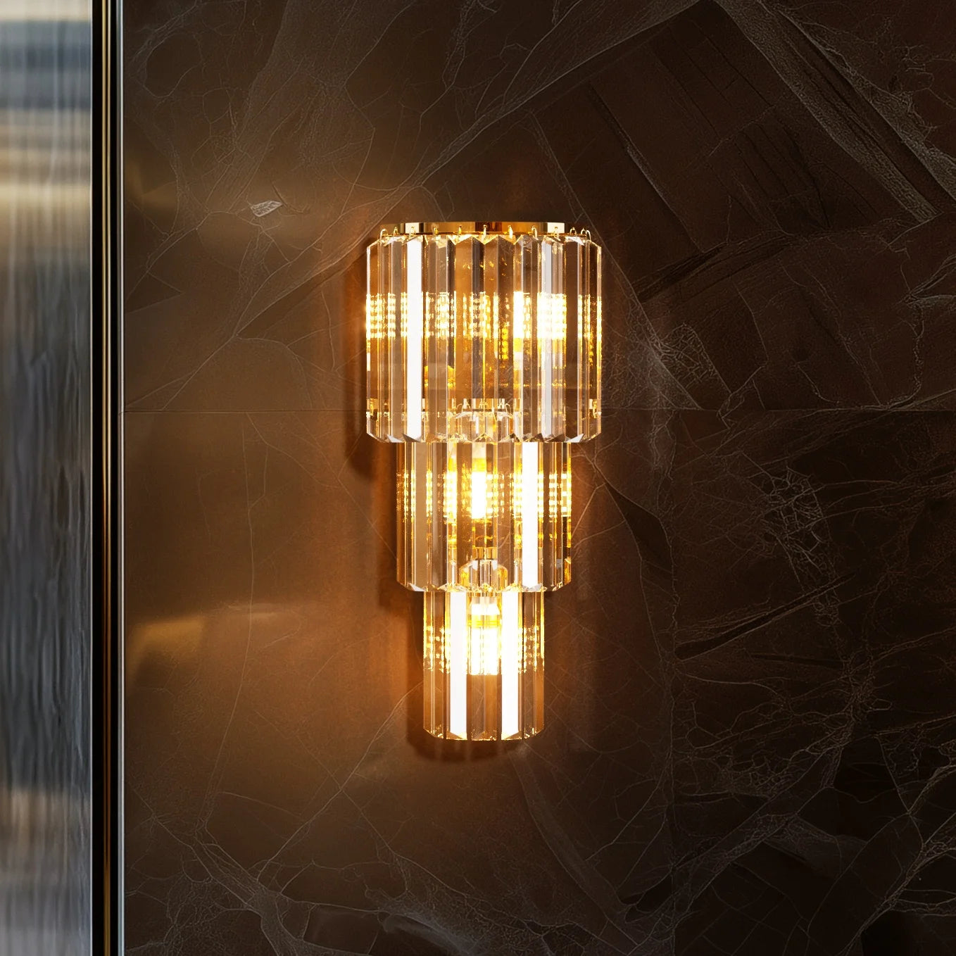 LUVODI 3-Layer Crystal Wall Sconce – E14 LED